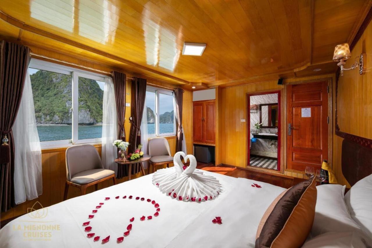Sunlight Cruise Hotel Ха Лонг Екстериор снимка
