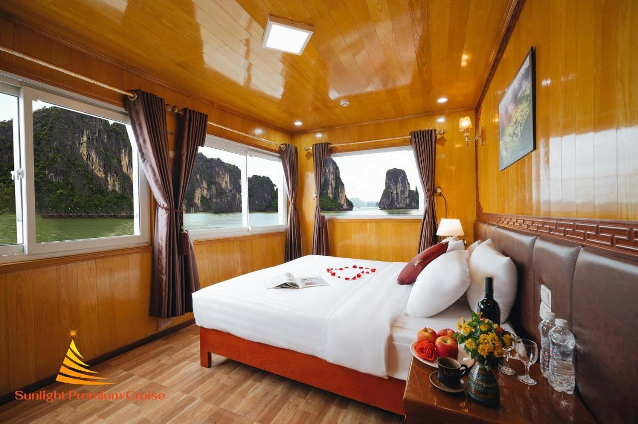Sunlight Cruise Hotel Ха Лонг Екстериор снимка